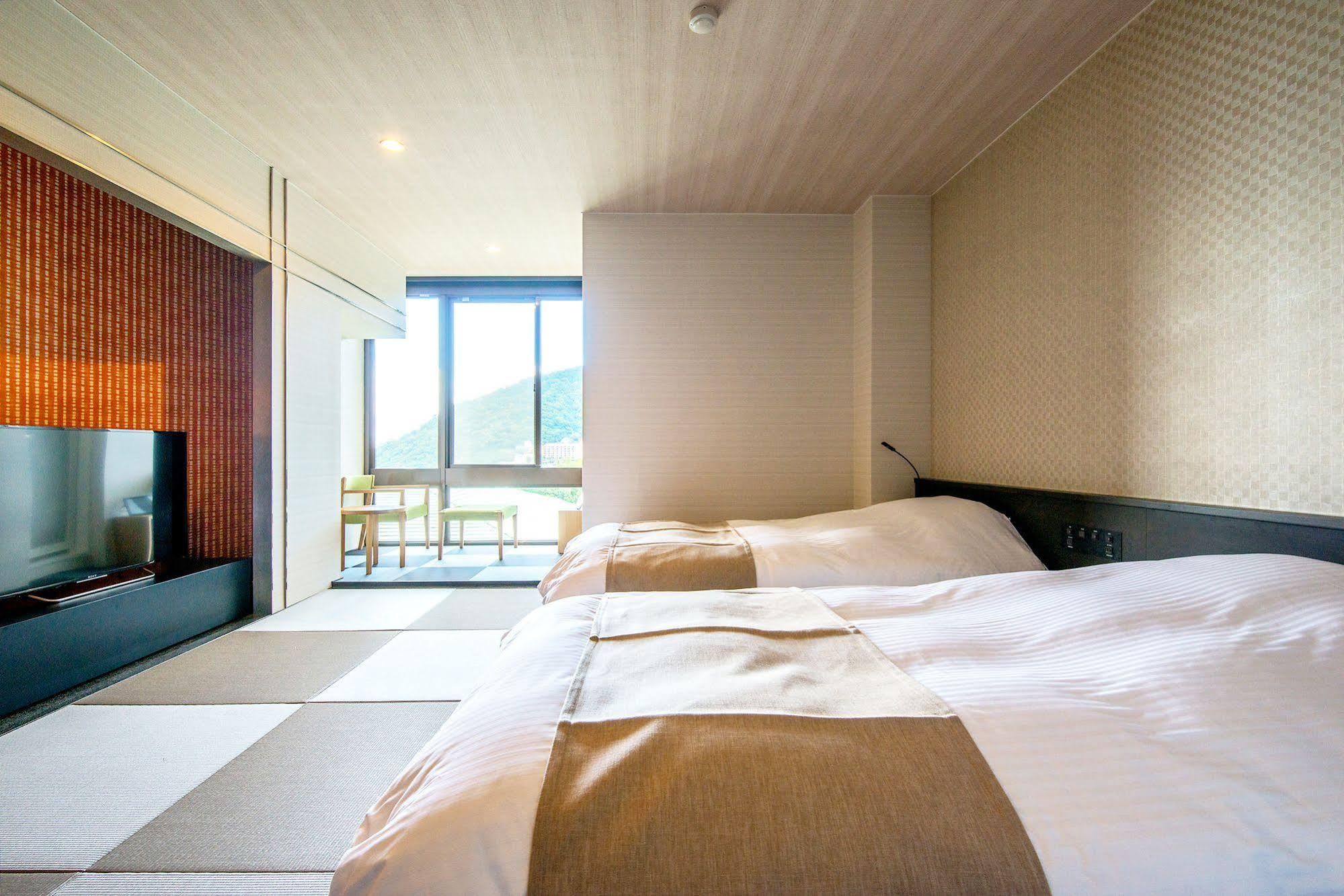 ทีเคพี โฮเต็ล แอนด์ รีสอร์ต เล็คโตเร่ อาตามิ โคอาราชิ Hotel ภายนอก รูปภาพ